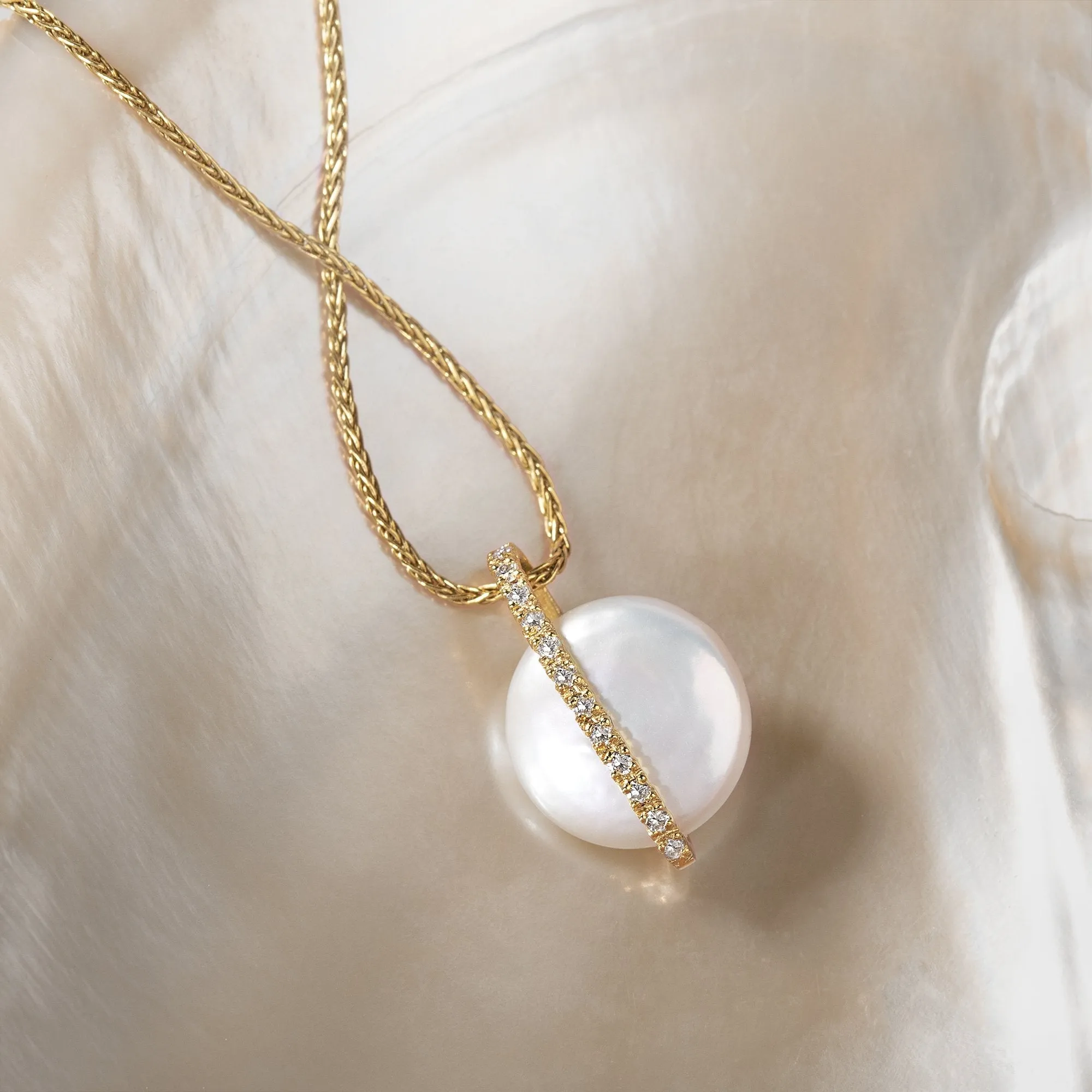18ct Yellow Gold White Akoya Pearl Diamond Bail Necklace
