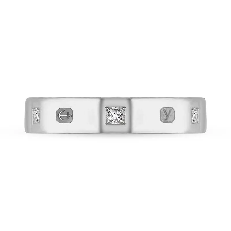 9ct White Gold 0.18ct Diamond King's Coronation Hallmark Princess Cut 4mm Ring D