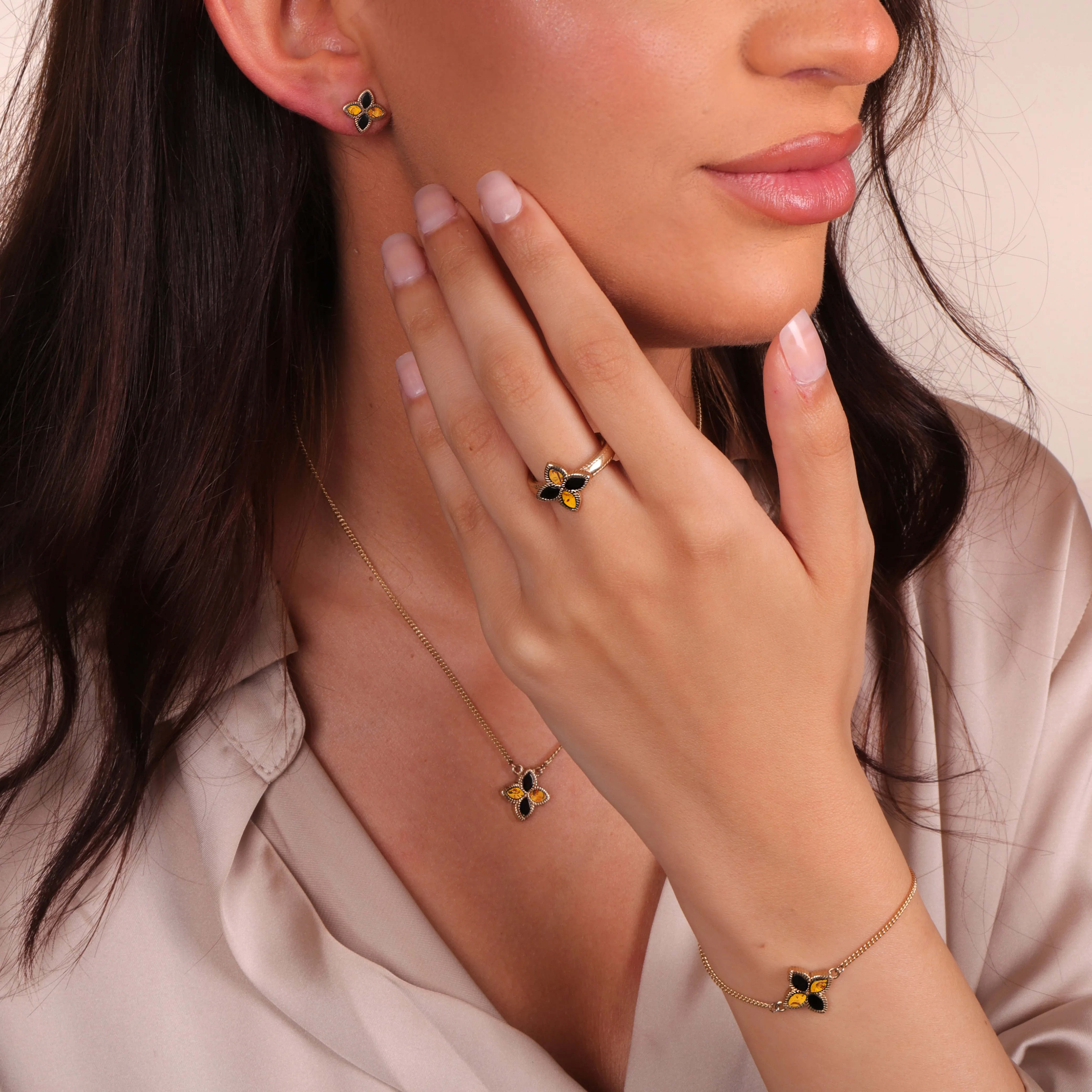 9ct Yellow Gold Whitby Jet And Amber Eden Marquise Flower Bracelet