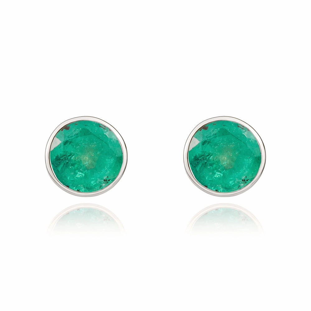 9ct White Gold Emerald 5mm Round Rub Over Set Stud Earrings