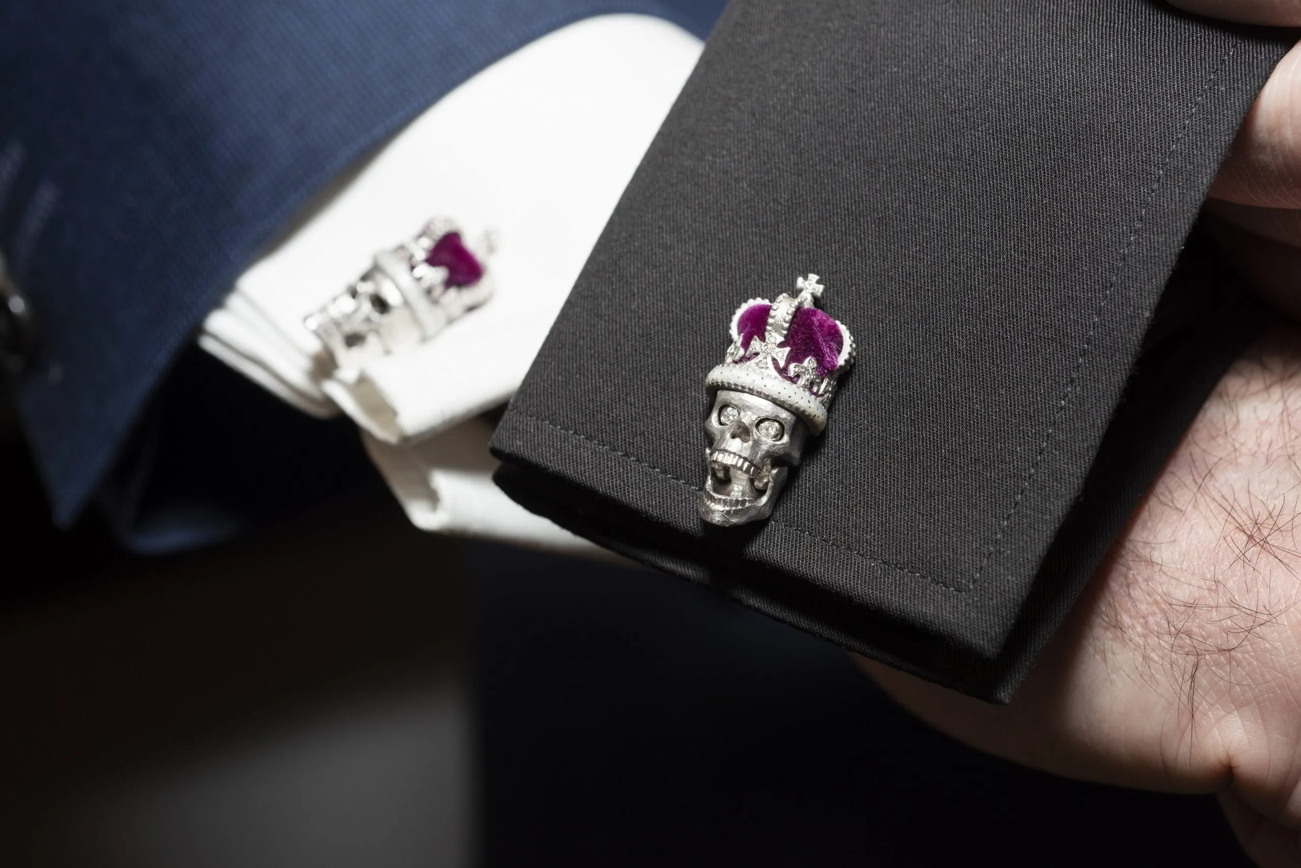 Deakin & Francis Cufflinks 18ct White Gold Skull With Purple Crown