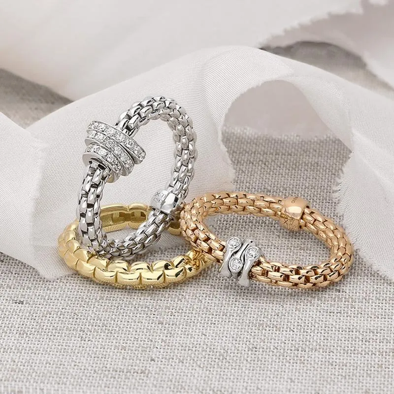 Fope Eka Tiny 18ct Yellow Gold Ring