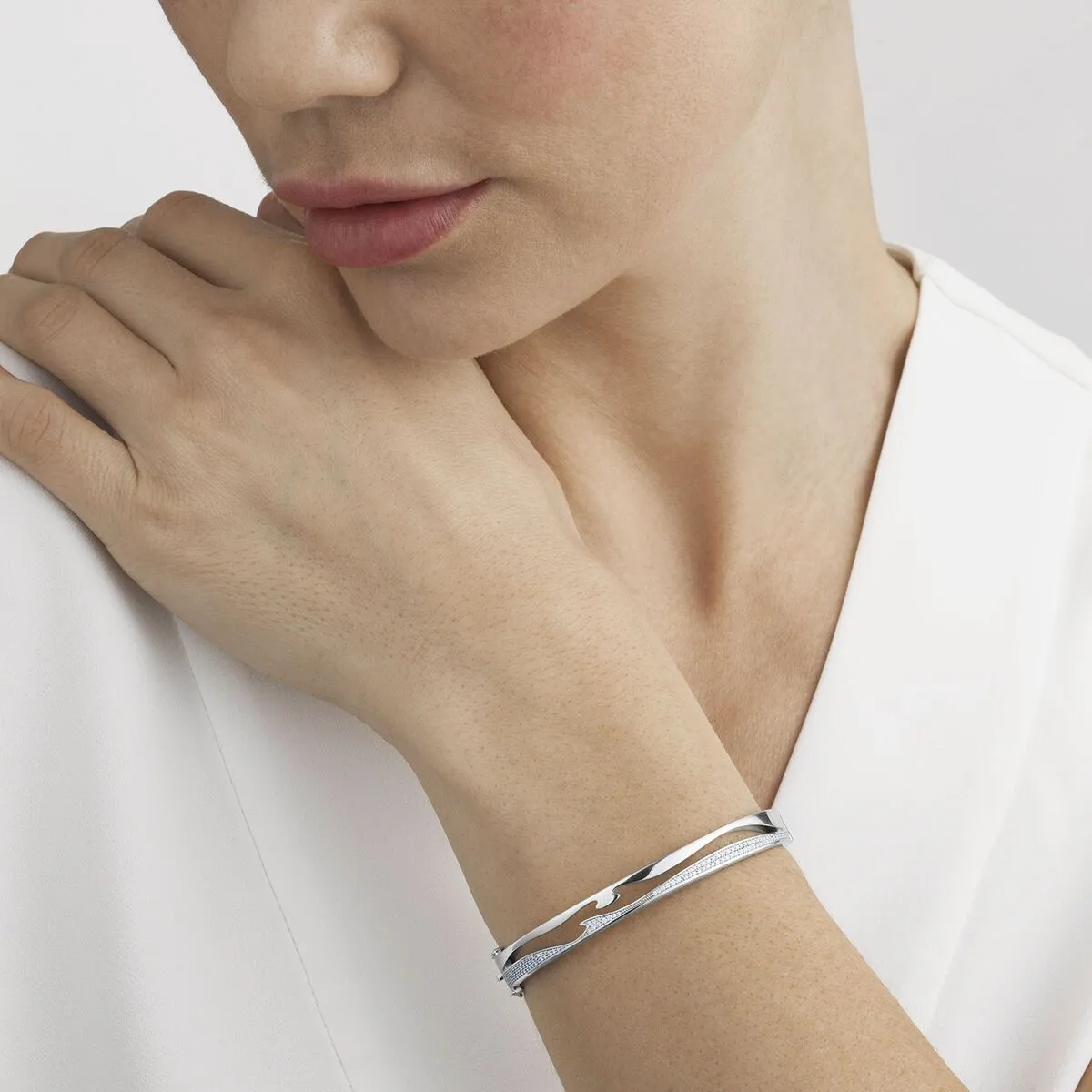 Georg Jensen Fusion 18ct White Gold 0.73ct Diamond Bangle