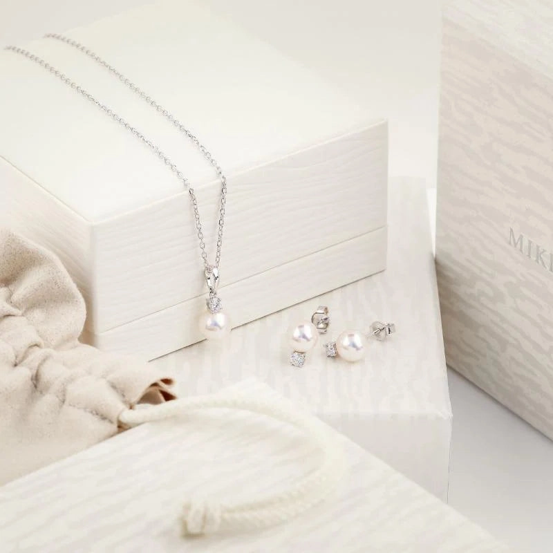 Mikimoto 18ct White Gold Diamond Akoya Pearl Two Piece Gift Set