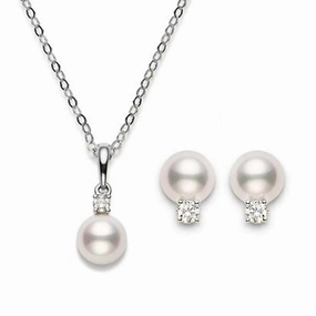Mikimoto 18ct White Gold Diamond Akoya Pearl Two Piece Gift Set