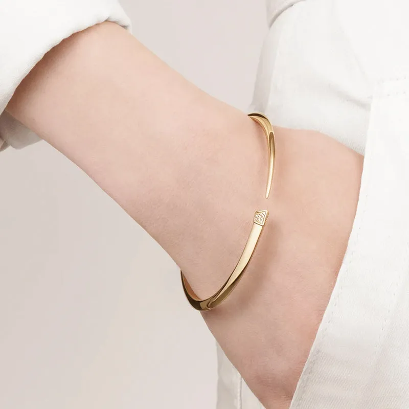 Shaun Leane Sabre 18ct Yellow Gold Plated Sterling Silver Diamond Slim Tusk Bangle